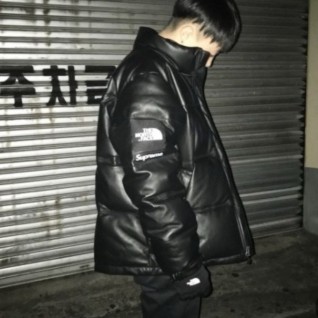 슈프림 x 더 노스 페이스  가죽 눕시 패딩 자켓 Leather Nuptse Jacket