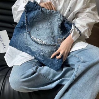 [CHANEL] 샤넬 데님 22 체인 숄더백