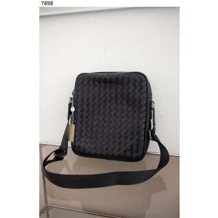 [BOTTEGA VENETA] 보테가 베네타 수입고급 인트레치아토 메신저 크로스백 신상입고