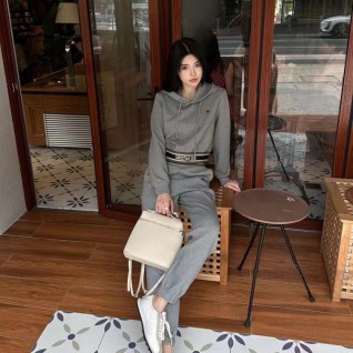 디올 신상 네오프렌 후드 트레이닝 세트 커스텀