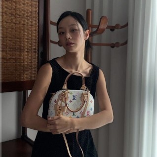 루이비통 X 무라카미 콜라보제품 알마 BB ✔미러급 풀박스 고가제품