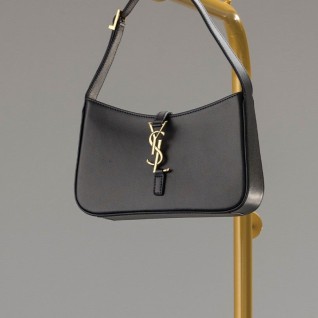 입생로랑 [YSL] 수입프리미엄급 스무드 가죽 호보백