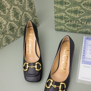 구찌 [GUCCI] 레이디 홀스빗 장식 펌프스