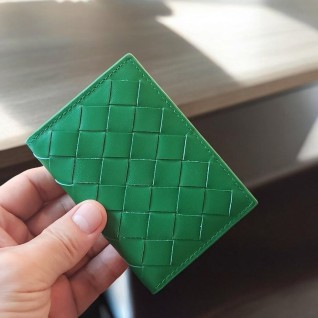 보테가 베네타 인트레치아토 지갑