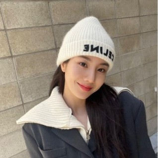 셀린느 로고 자수 비니